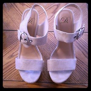 Beige wedge strappy heel size 7.5